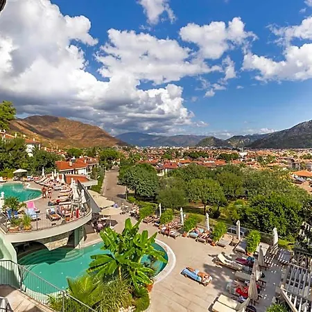 Club Aquarium Hotel 3*