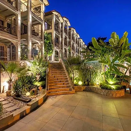 Hotel Club Aquarium İçmeler