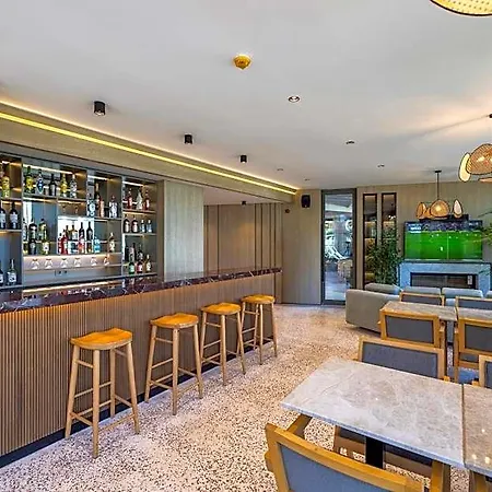 Hotel Club Aquarium İçmeler